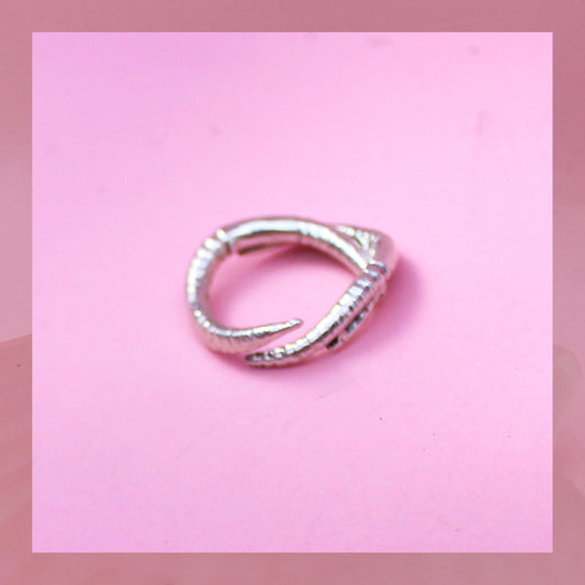 TOO SNUG RING